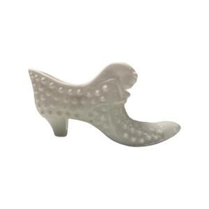 Fenton Hob Knob Cat Shoe Slipper Figurine – White Milk Glass